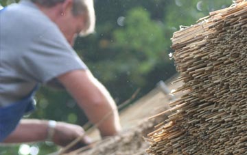 professional Glen Bernisdale thatchers